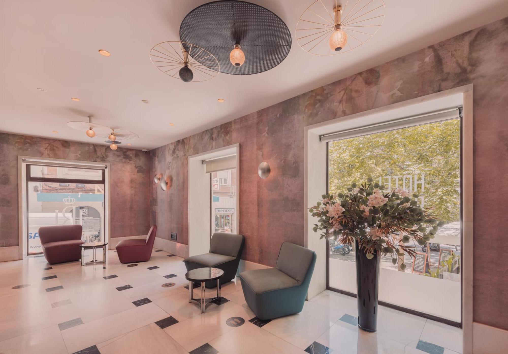 Regente Hotel Мадрид Екстериор снимка